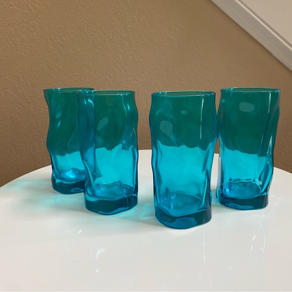 EUC 4 Peacock Blue Glass Drinking cups - Picture 7 of 7